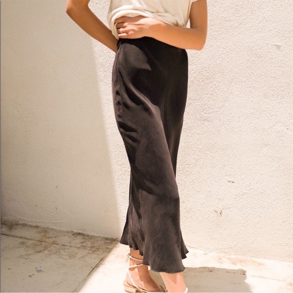 ISO: Grace skirt in black size small or medium
